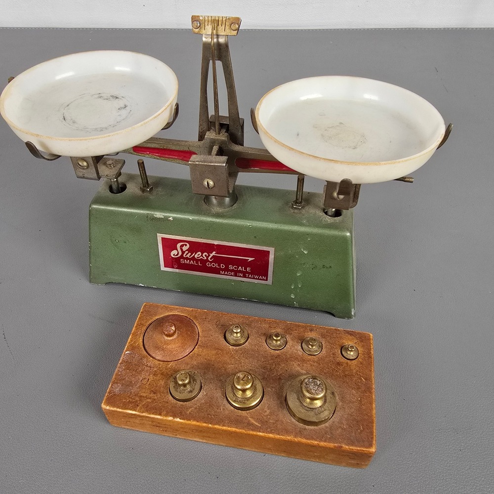Vintage Swest Small Gold Scale Balance Beam W/ Brass Weights & Weighing Pans